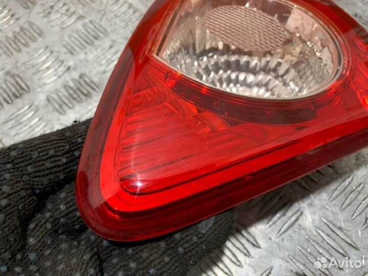 Фонарь внутренний задний правый Toyota Corolla
