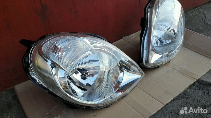 Фара ниссан моко MG22S правая/левая
