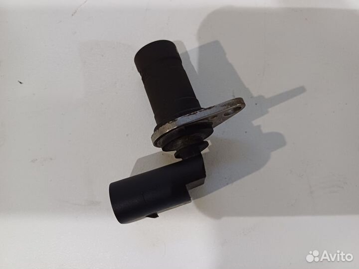 Датчик положения коленвала BMW5E60 M54B25