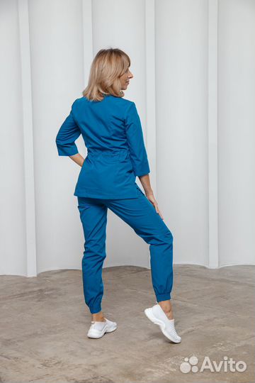 Женский медицинский костюм 44 (S/M)