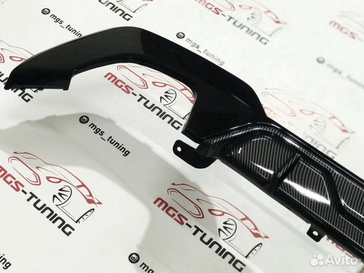 Диффузор BMW 3 Series G20 M340 Style под карбон