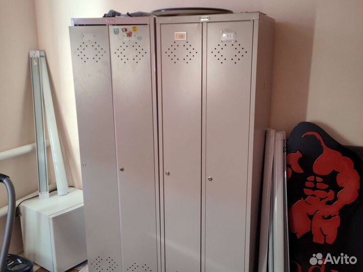 Металлический шкаф в раздевалку бу