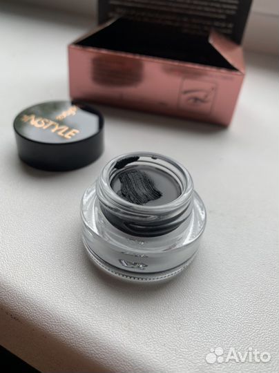 Подводка для глаз водостойкая