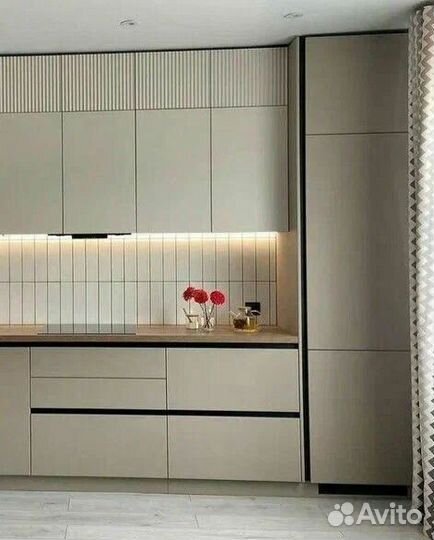 Кухонный гарнитур на заказ от фабрики