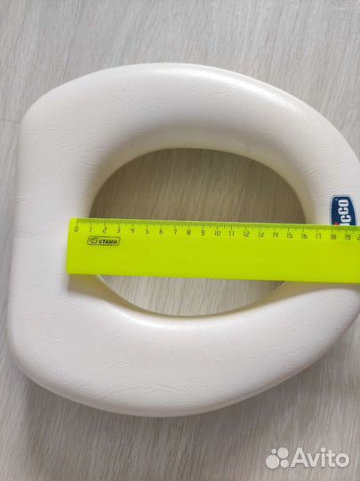 Детское сиденье на унитаз