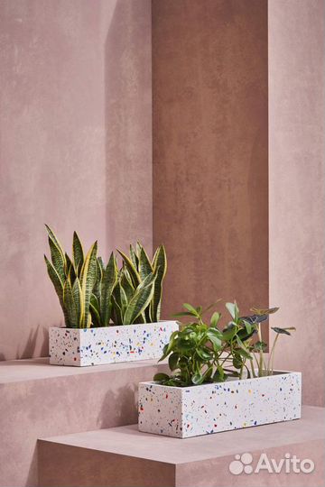 Кашпо из архитектурного бетона