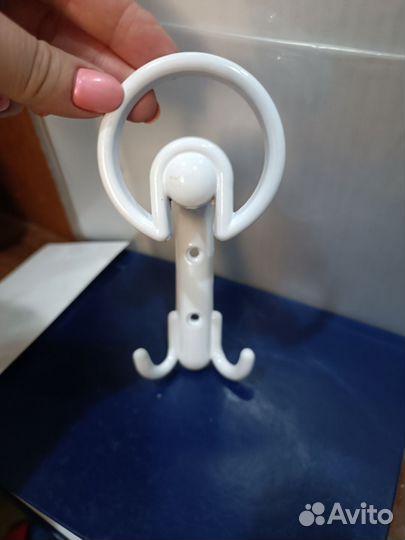 Крючки для одежды