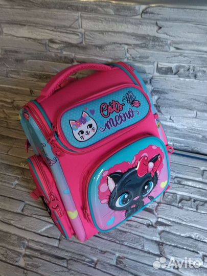 Рюкзак для девочек начальной школы новый
