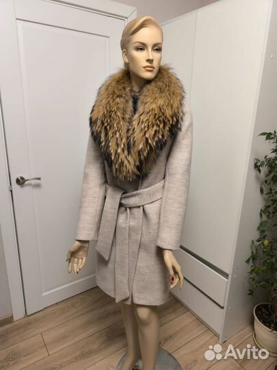 Пальто женское