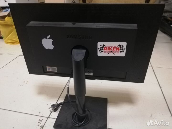 Монитор Samsung SyncMaster F2380, экран 23