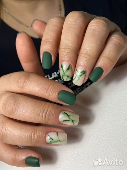 Салону требуются модели на маникюр