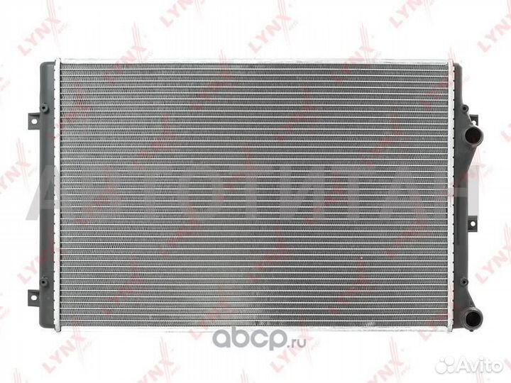 Радиатор охлаждения двигателя Skoda Octavia II (A5