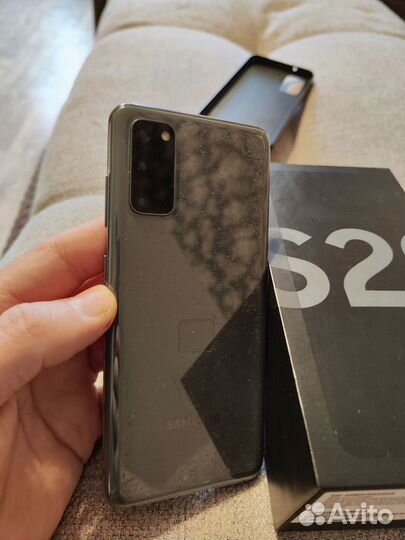Samsung Galaxy S20, 8/128 ГБ