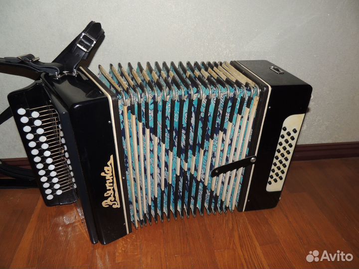 Заказная Кировская гармонь фа диез