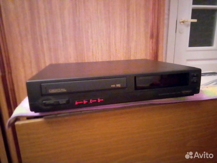 Видеомагнитофон sharp