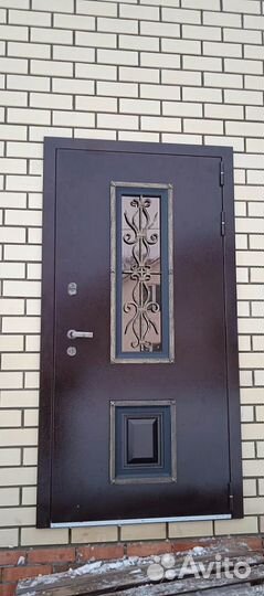 Входная дверь