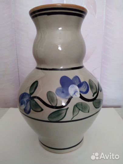 Глиняная ваза