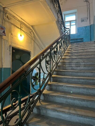 4-к. квартира, 98 м², 2/5 эт.