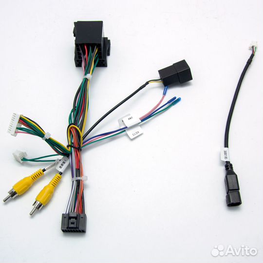 Штатная магнитола для Geely Atlas 2017+ LeTrun 399