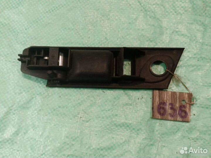 Ручка двери передняя правая Audi А6 С4