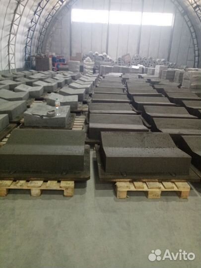 Лоток дорожный прикромочный