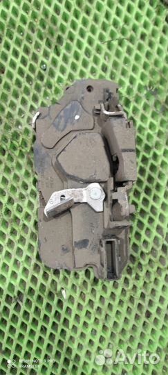 Замок двери задней левой гранта