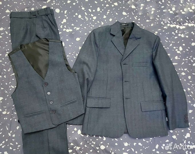 Школьный костюм серый 110-116