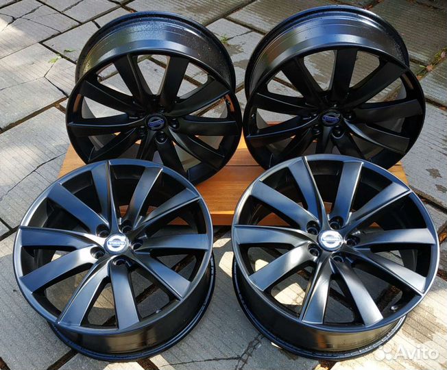 Диск литой 4 шт Volvo XC 90 оригинал