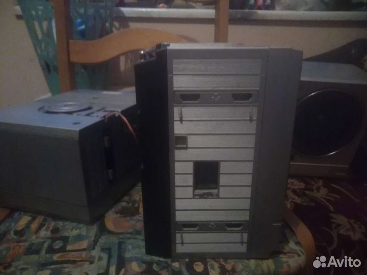 Музыкальный центр