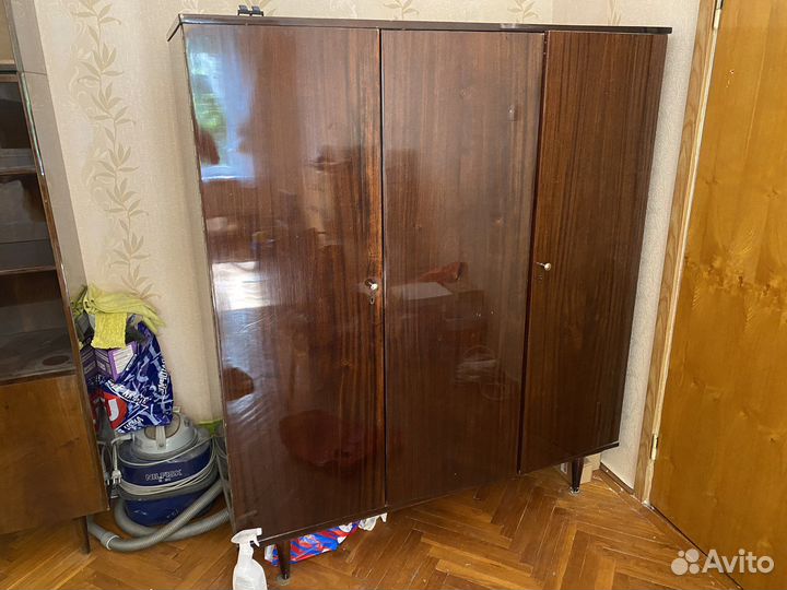 Отдам бесплатно мебель