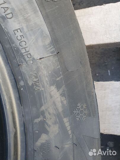 Ovation W-588 205/70 R15