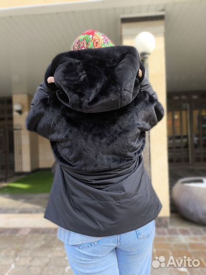 Куртка женская легкая