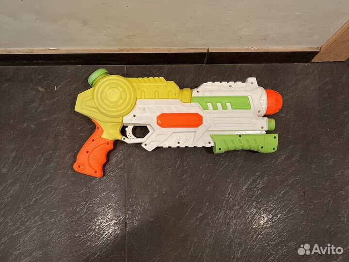 Водный пистолет nerf