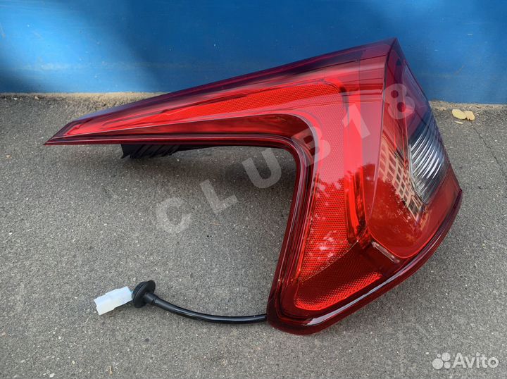 Фонарь левый Mitsubishi Eclipse Cross 17-22