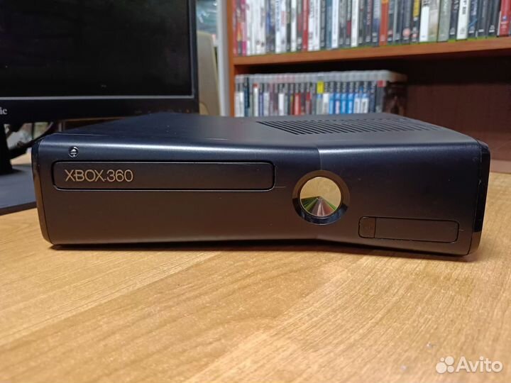 Xbox 360S 500Gb FreeBoot 79 Игр Джой