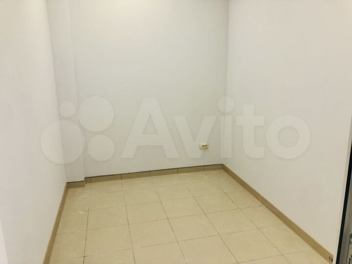 Торговая площадь в новом большом ЖК Города Мира