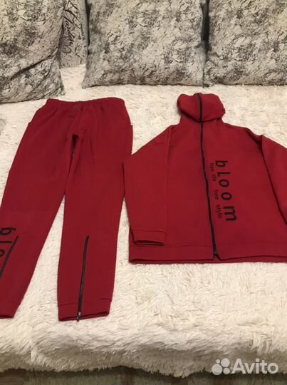 Спортивный костюм