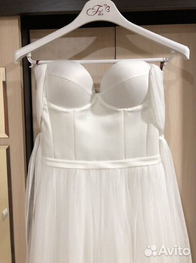 Платье свадебное