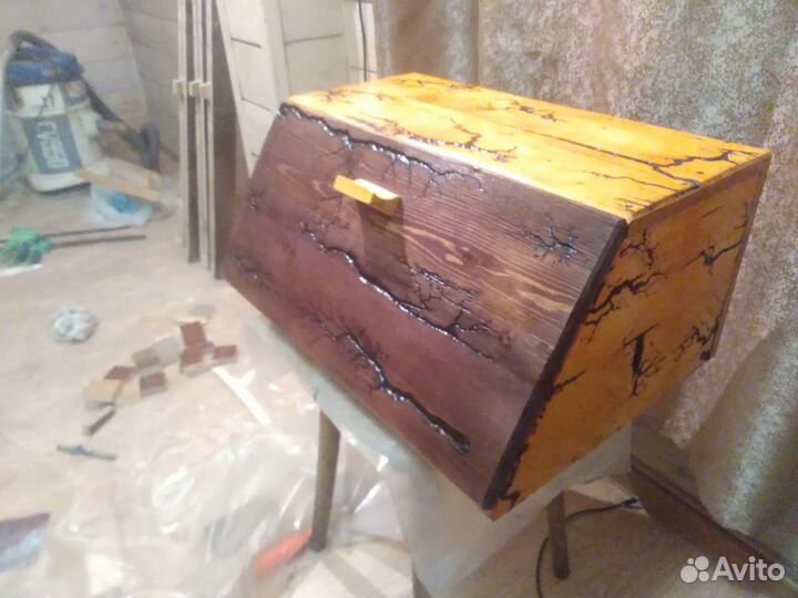 Хлебница из дерева (ручная работа)