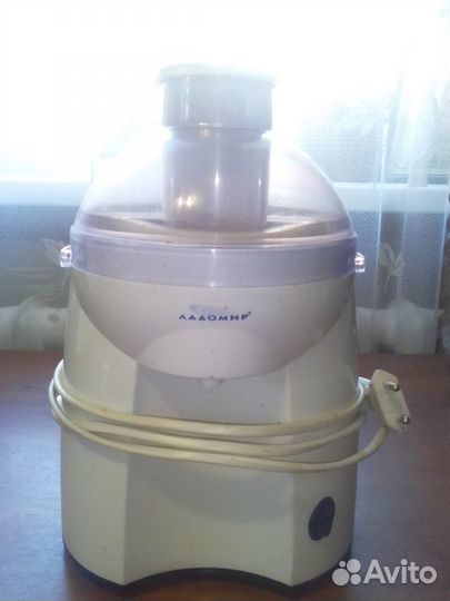 Соковыжималка электрическая