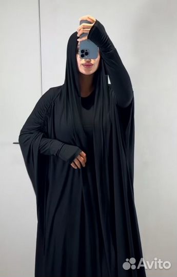 Абая, мантия с кулисками