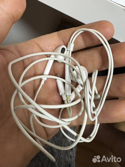 Наушники apple earpods с разъемом lightning