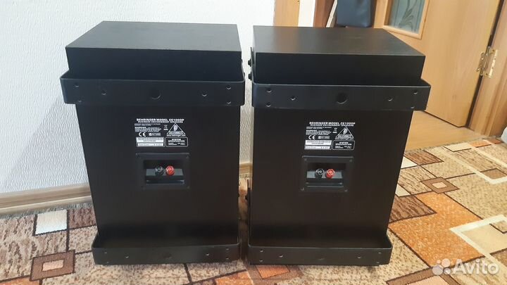 Колонки Behringer CE1000P