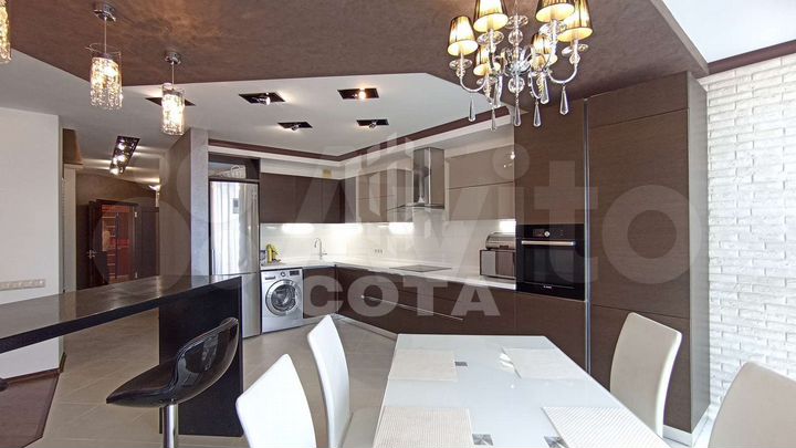 3-к. квартира, 92,2 м², 14/16 эт.