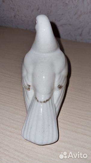 Статуэтка, Голубь белый