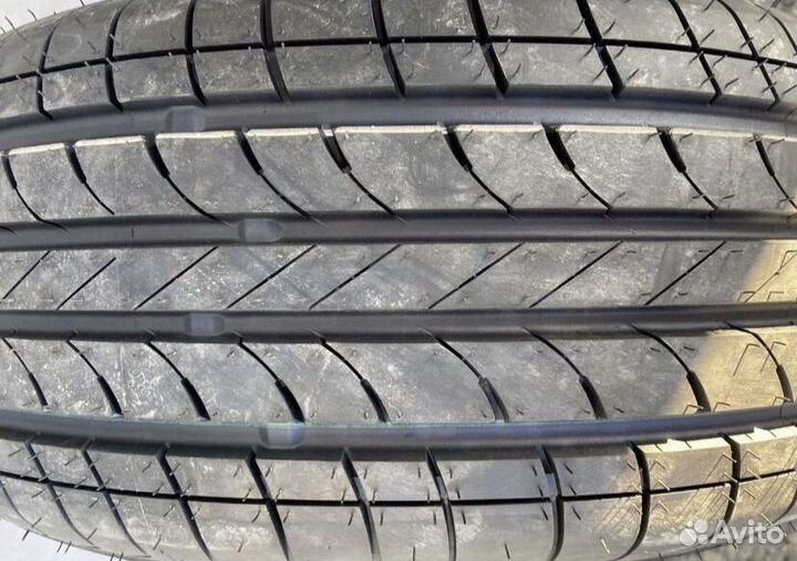 Roadmarch EcoPro 99 215/60 R16 95V