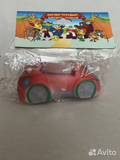 Резиновая игрушка Машинка