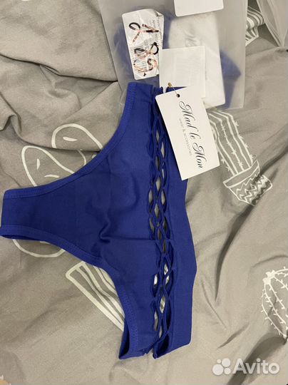 Женские трусики стринги