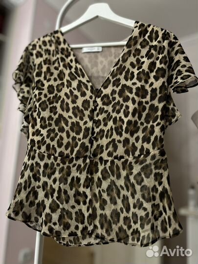 Блузка mango леопард 44 р