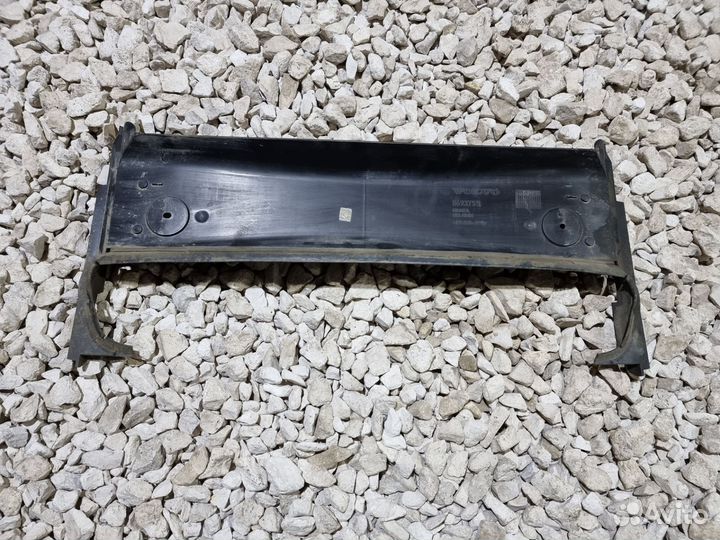 Дефлектор радиатора Вольво S60